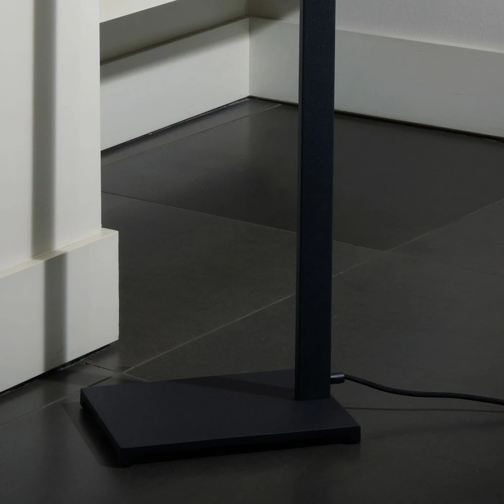 Stehleuchte Mizuko in schwarz, schwenk- und drehbar 7 Stehleuchte Mizuko in schwarz, schwenk- und drehbar – Bild 5