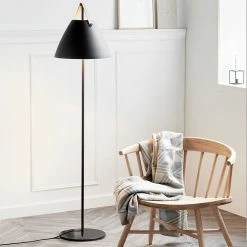 Designer Stehleuchte Strap, E27, by Bjorn & Balle