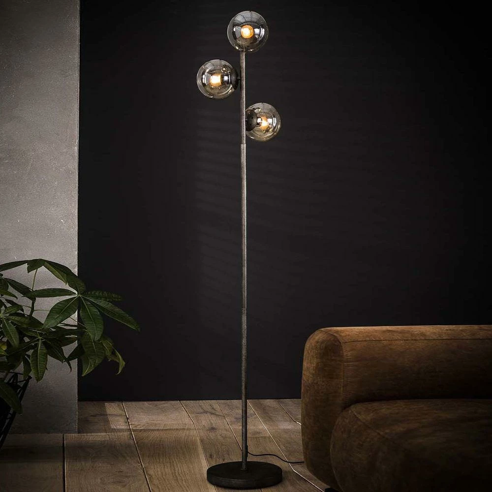 famlights | Stehleuchte Lisa aus Metall und Glas in Silber 3xE27 1700 mm 4 famlights | Stehleuchte Lisa aus Metall und Glas in Silber 3xE27 1700 mm – Bild 2